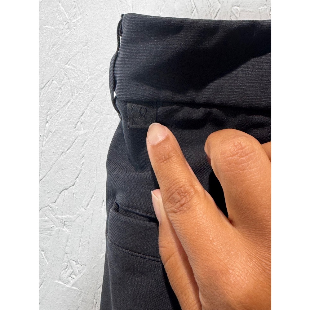 Lululemon ABC Slim Fit Pant Black Warpstreme 32 Mens Trousers LM5AWTS - Picture 4 of 4